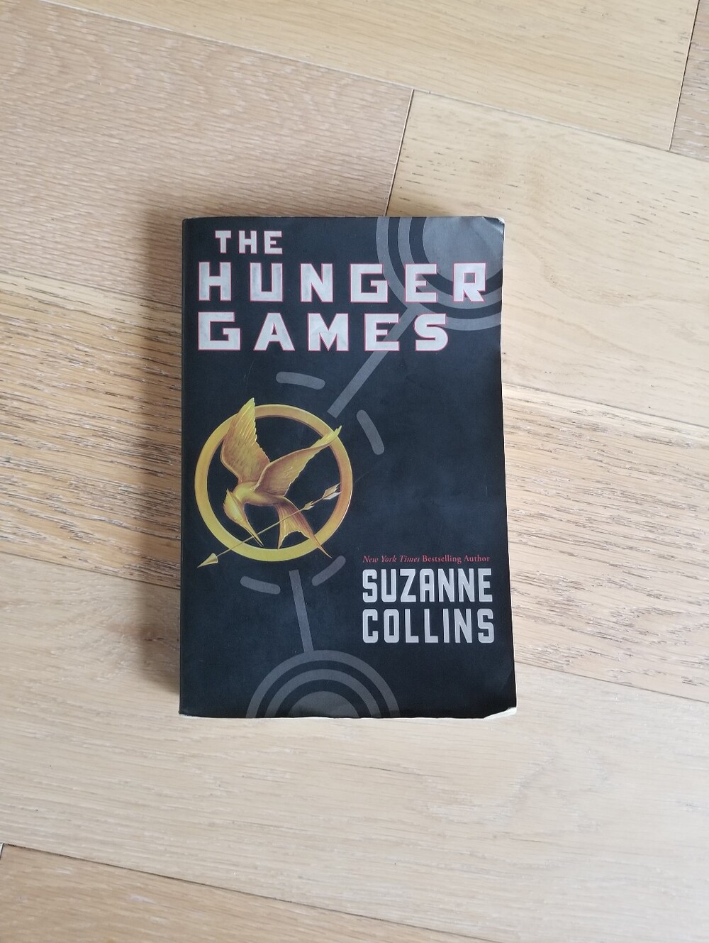 🌸 4/$20 BOOKS | The Hunger Games By Suzanne Collins